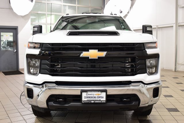 2025 Chevrolet Silverado 3500HD Work Truck photo 2