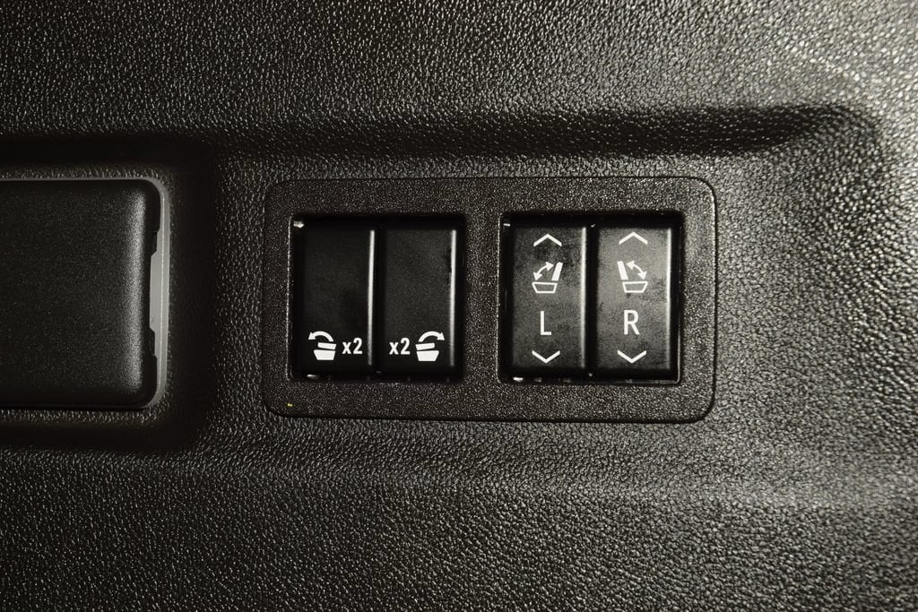 2023 GMC Yukon XL Denali - Photo 27