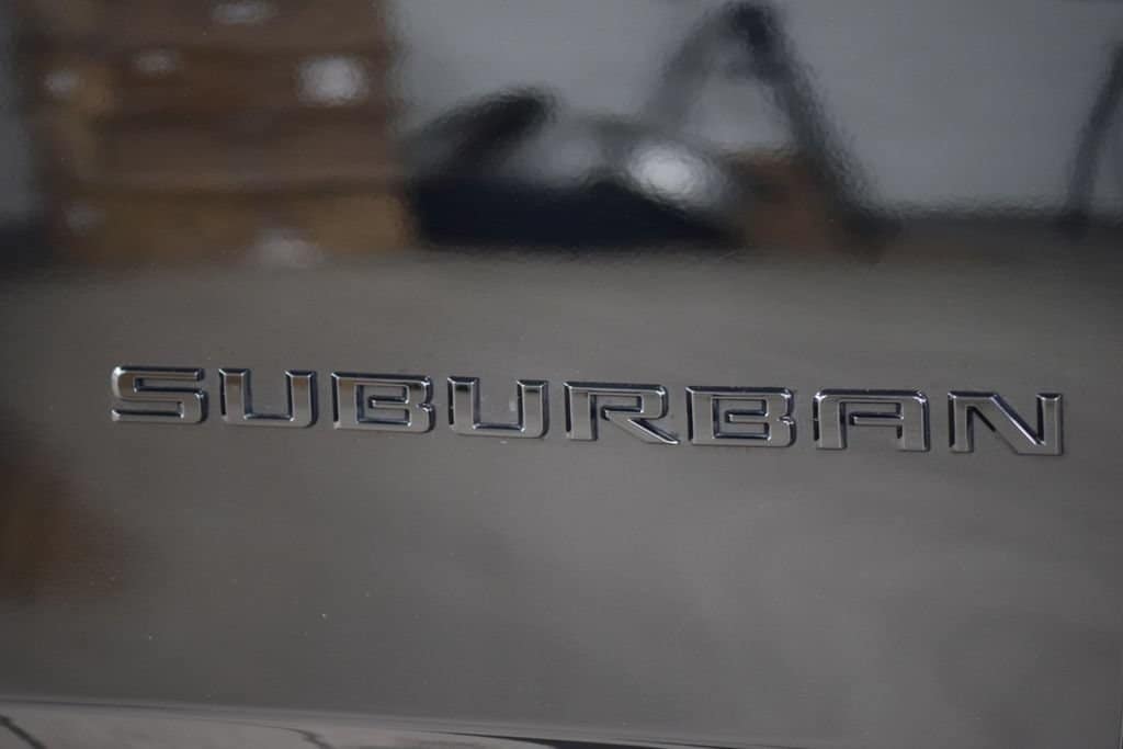 2024 Chevrolet Suburban RST - Photo 14