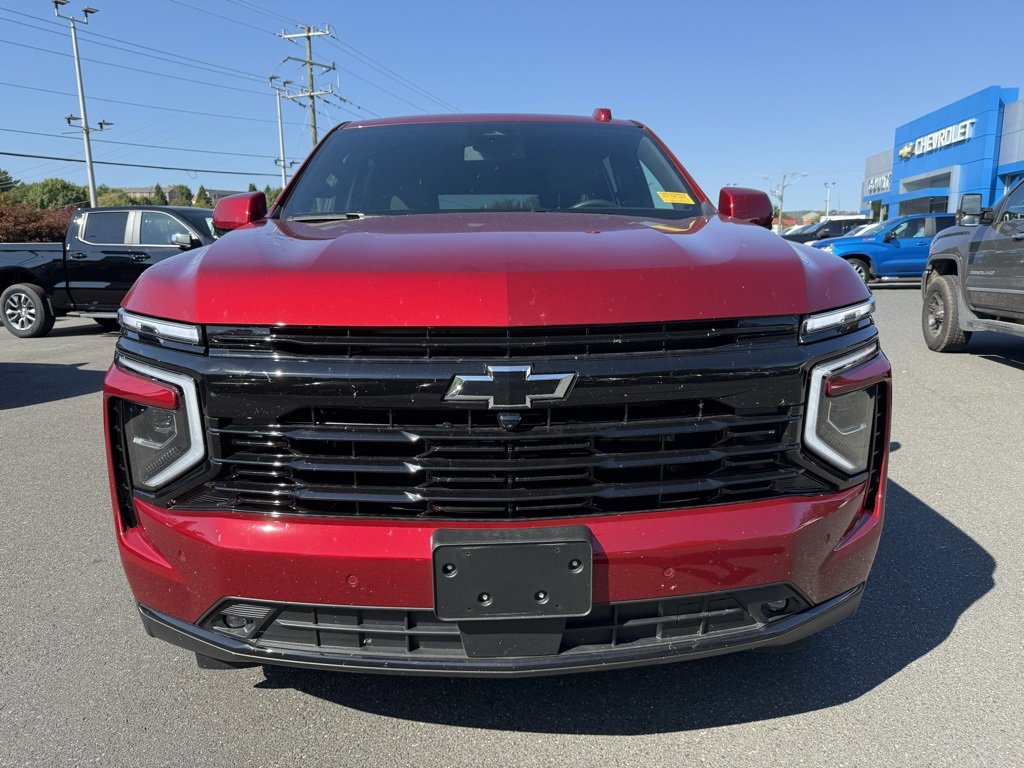2025 Chevrolet Suburban RST photo 4