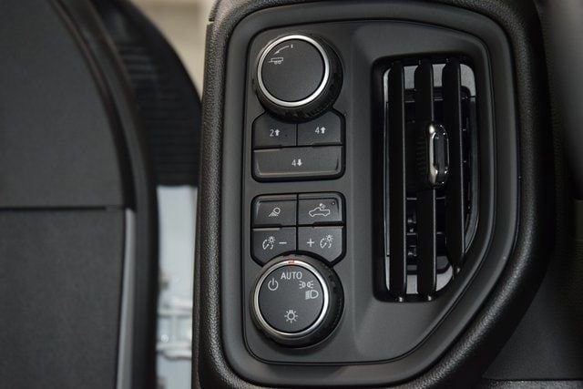 2025 Chevrolet Silverado 3500 HD Work Truck - Photo 27