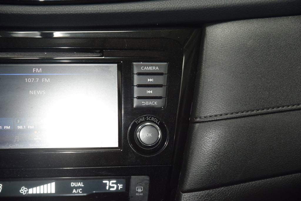 2018 Nissan Rogue SV - Photo 31