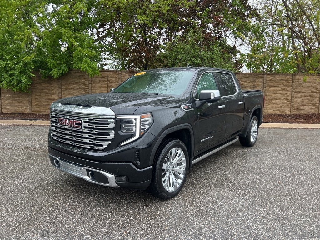 Used 2023 GMC Sierra 1500 Denali Denali with VIN 1GTUUGEL5PZ123526 for sale in Warrenton, VA
