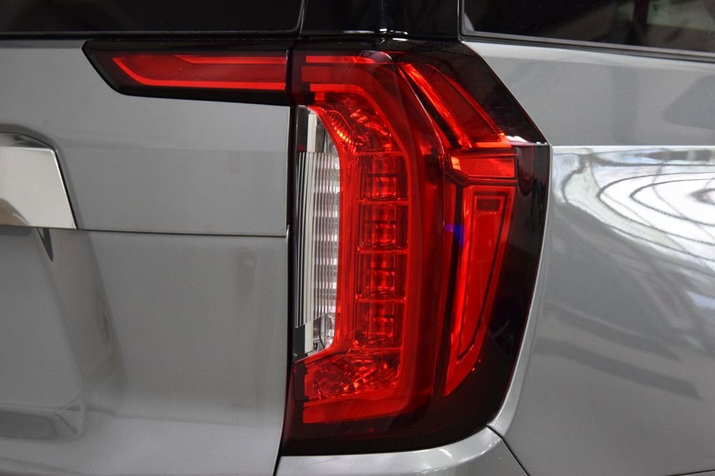 2024 GMC Yukon XL Denali - Photo 18