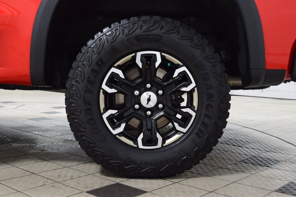 2024 Chevrolet Silverado 1500 ZR2 - Photo 30