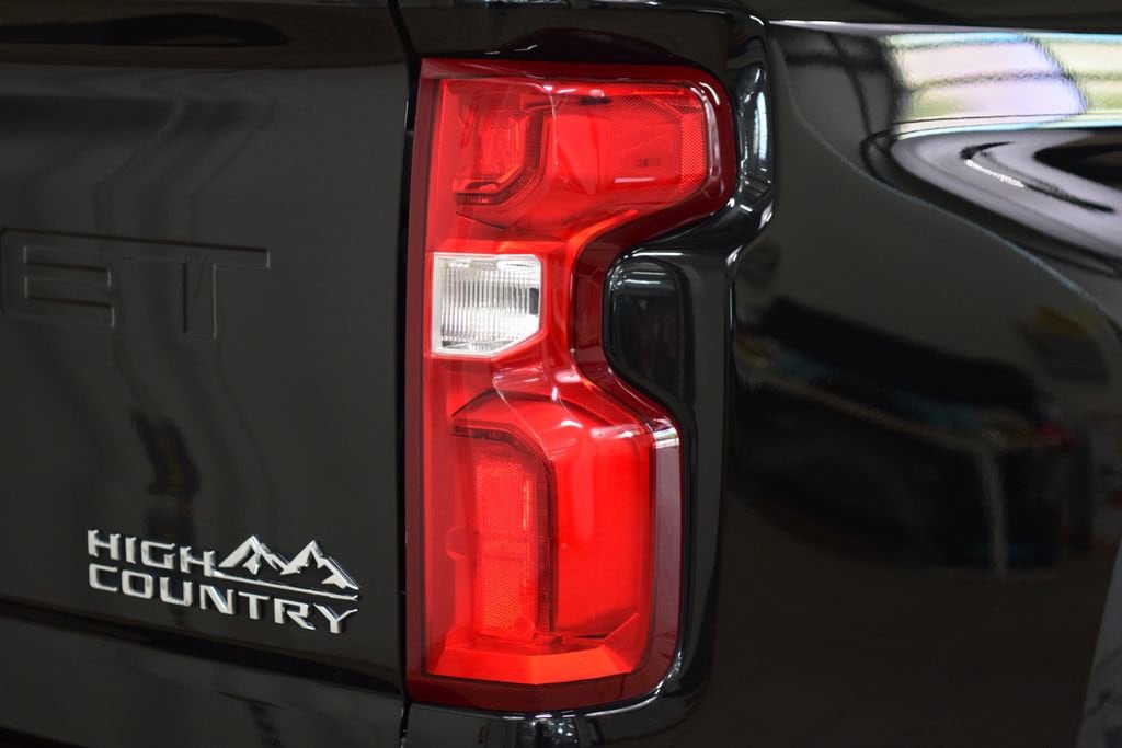 2022 Chevrolet Silverado 2500HD High Country - Photo 23