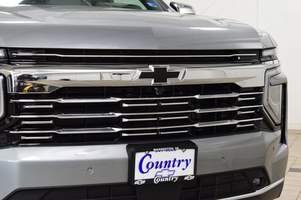2026 Chevrolet Suburban Premier - Photo 11