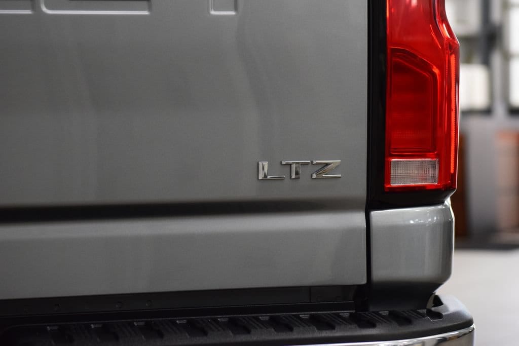 2025 Chevrolet Silverado 3500HD LTZ - Photo 26