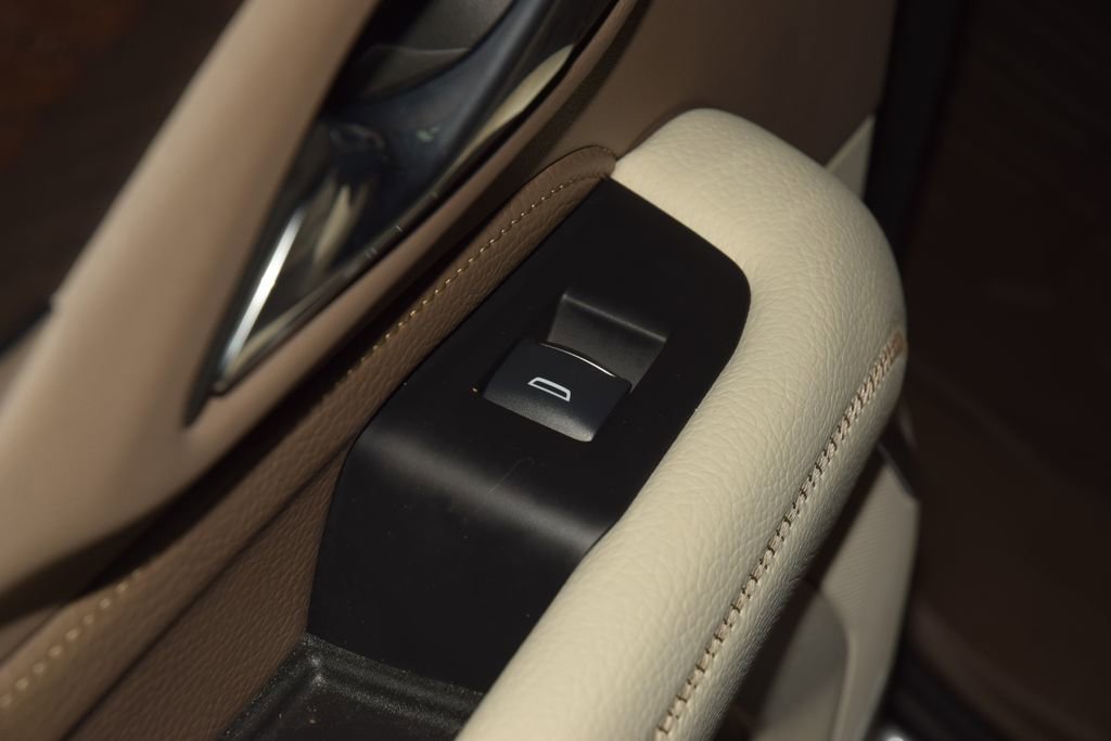 2024 GMC Yukon Denali - Photo 49