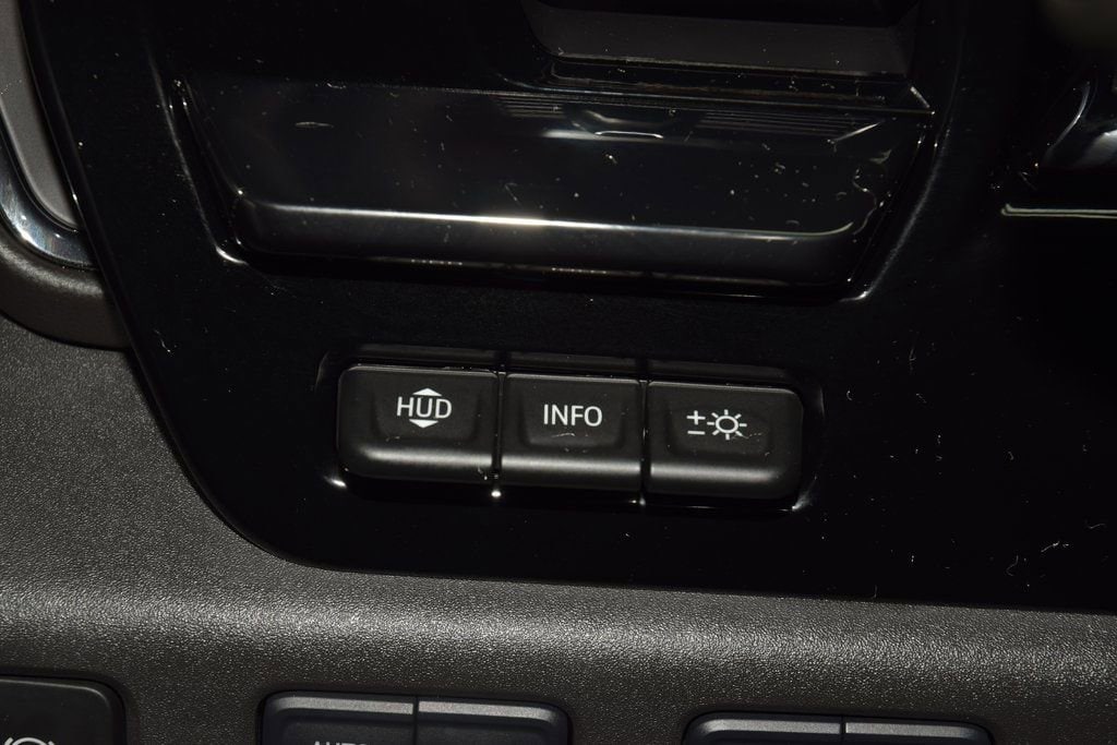 2024 Chevrolet Silverado 1500 ZR2 - Photo 40