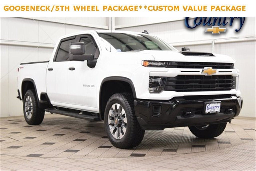 2024 Chevrolet Silverado 2500HD Custom's photo