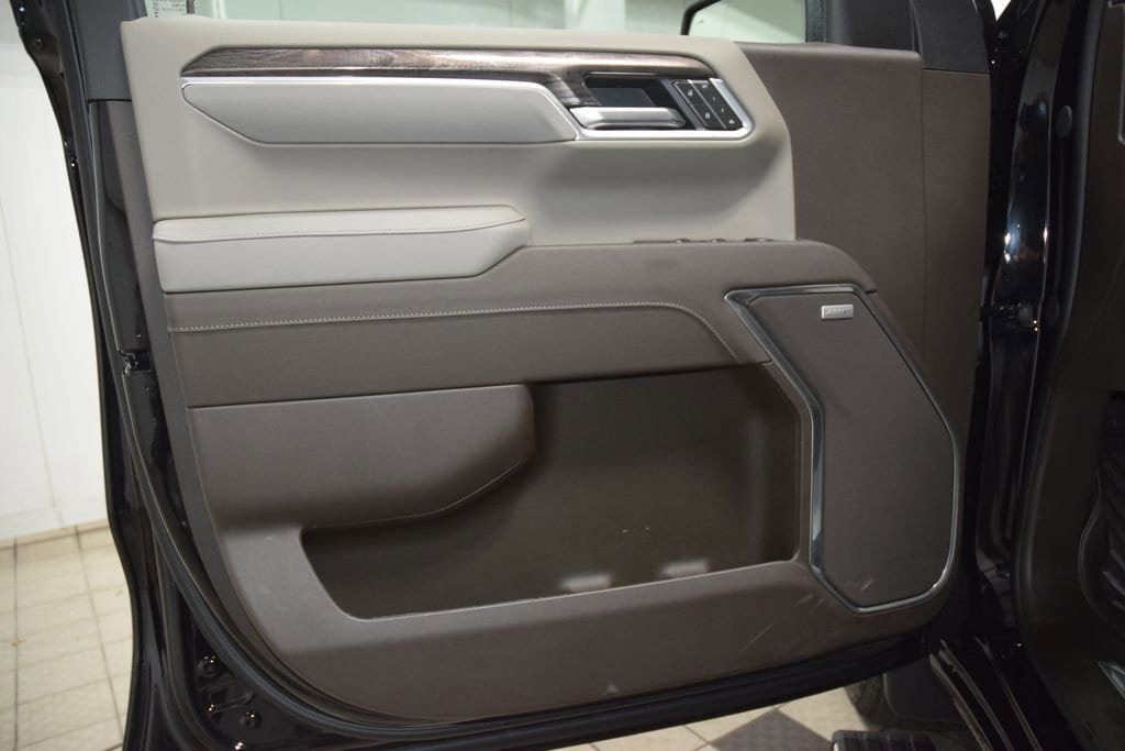 2026 Chevrolet Silverado 1500 LTZ - Photo 46