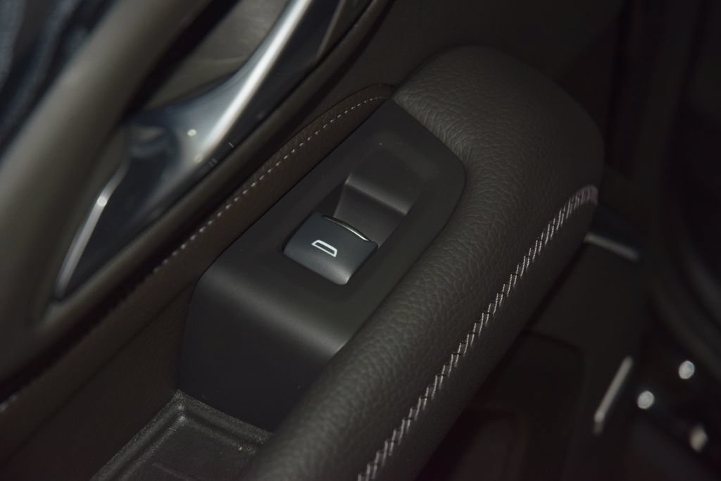 2024 GMC Yukon Denali - Photo 49