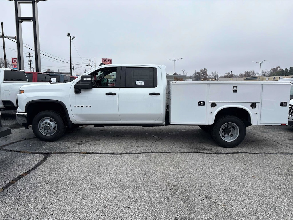 New 2025 Chevrolet Silverado 3500 HD Chassis Cab Work Truck Truck