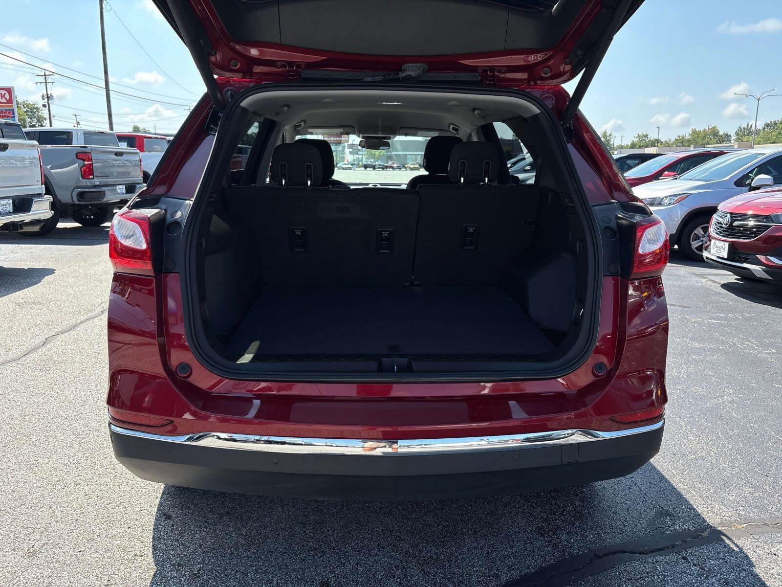 2019 Chevrolet Equinox LT photo 4