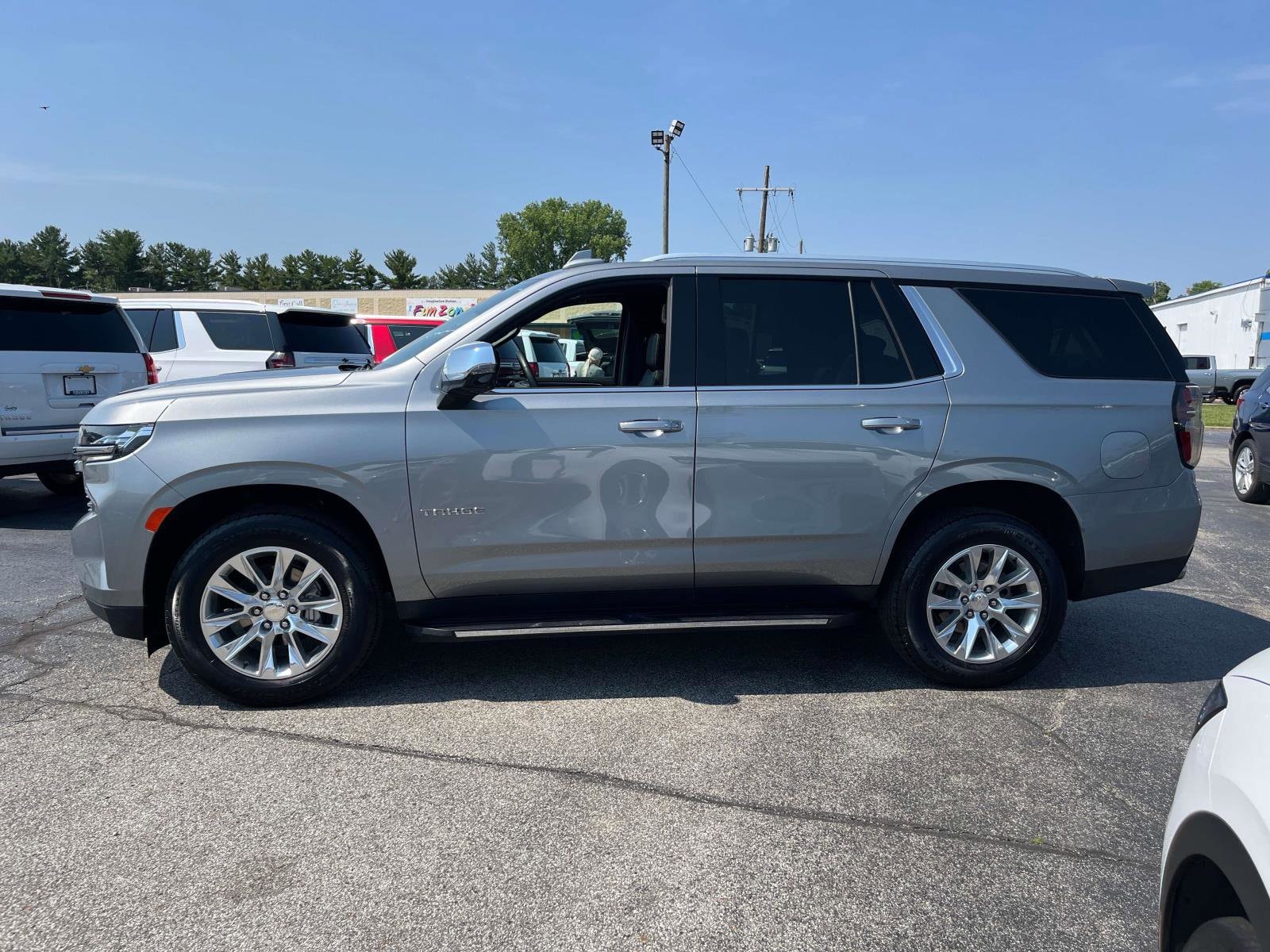 Used 2023 Chevrolet Tahoe Premier with VIN 1GNSKSKD3PR290665 for sale in North Vernon, IN