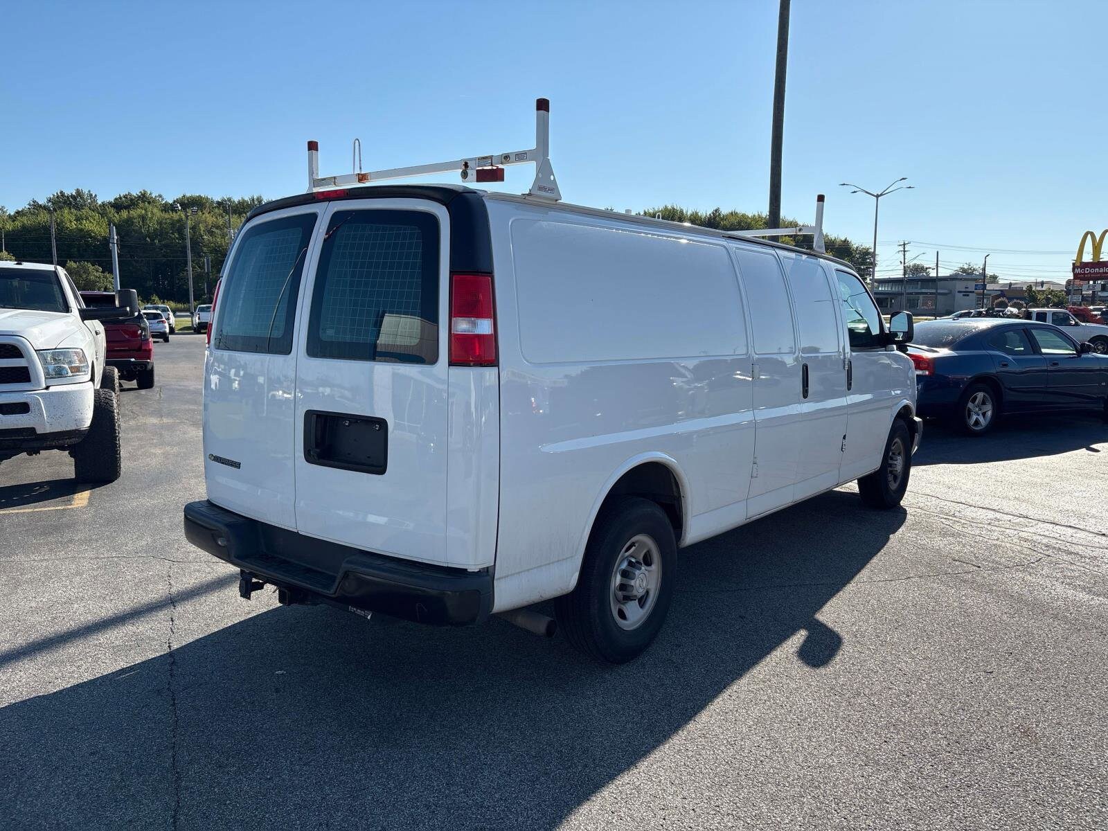 2021 Chevrolet Express Cargo 2500 Van photo 4