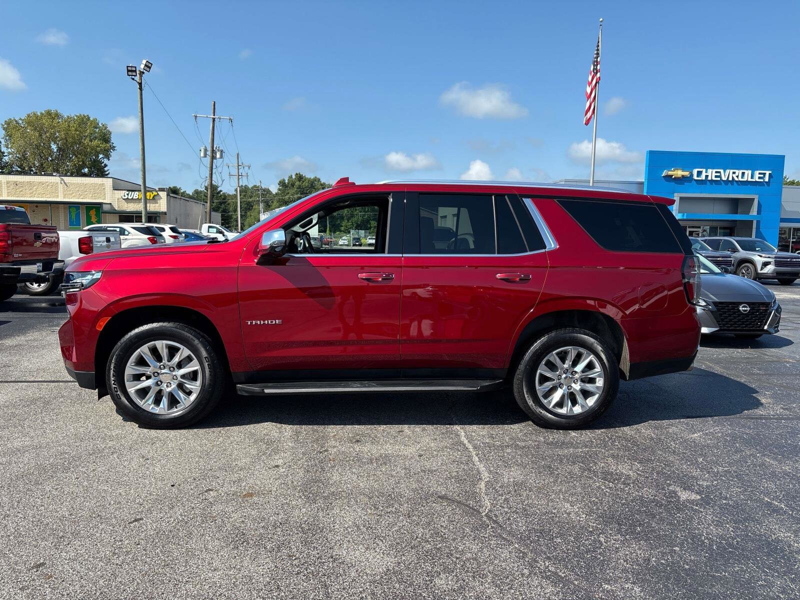 2024 Chevrolet Tahoe Premier photo 2