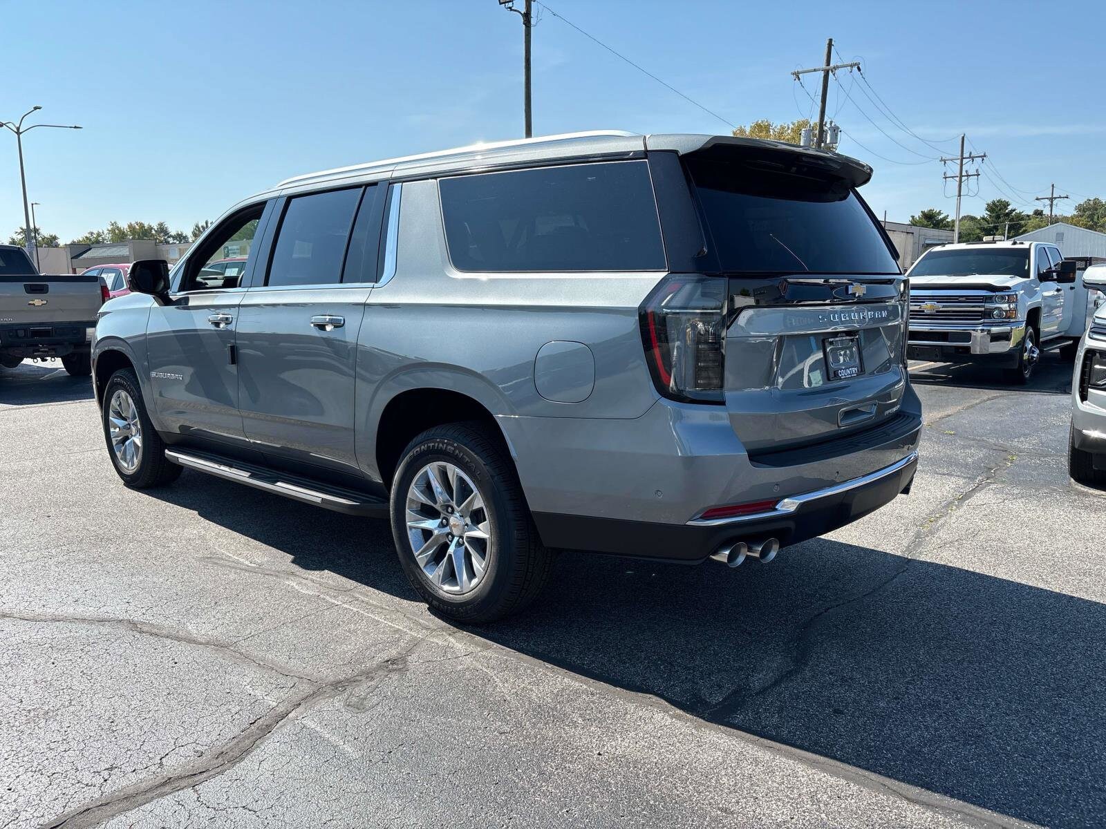 2026 Chevrolet Suburban Premier photo 3