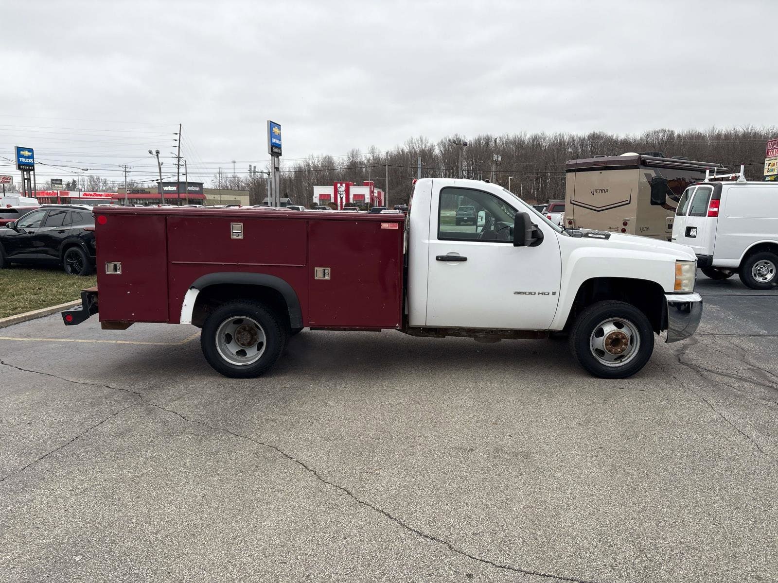 2009 Chevrolet Silverado 3500 Chassis Cab Work Truck - Photo 6