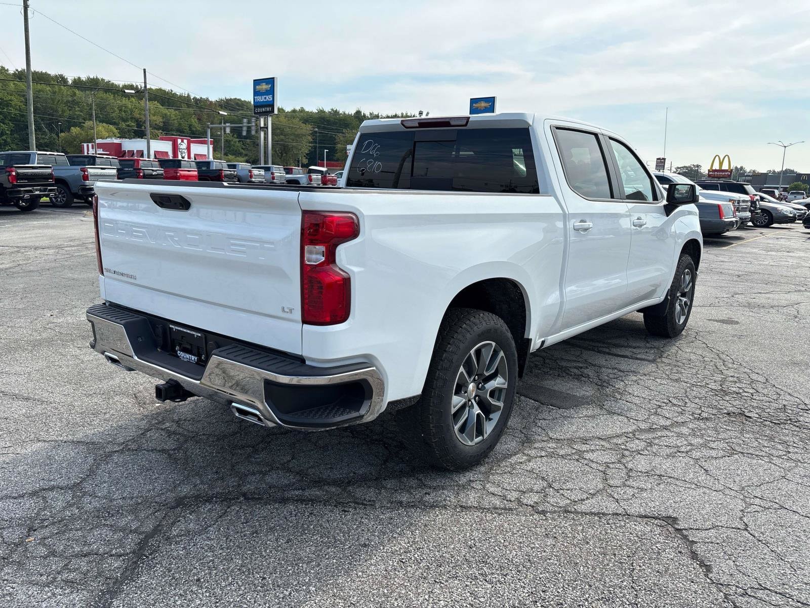 2026 Chevrolet Silverado 1500 LT - Photo 4