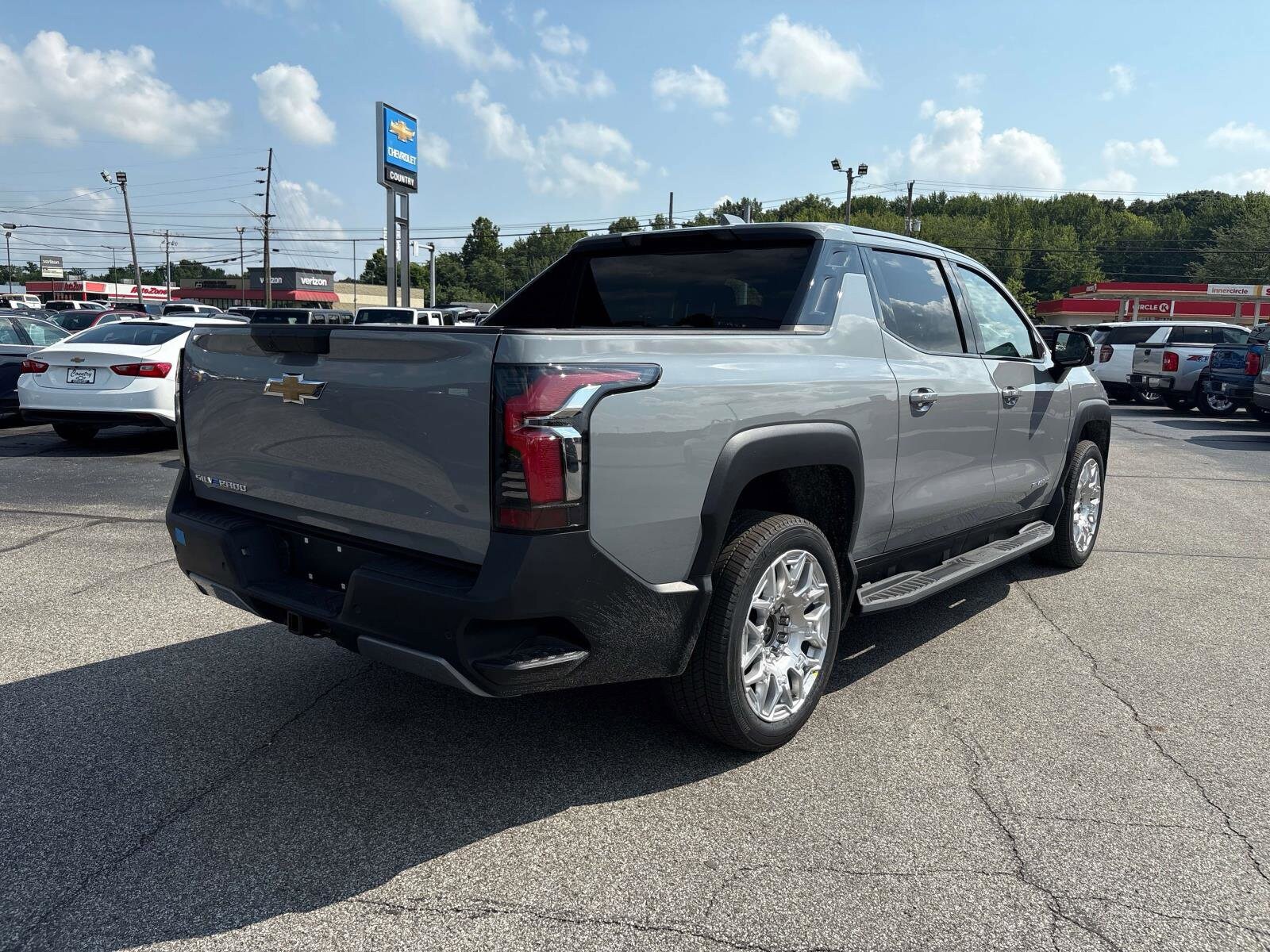 2026 Chevrolet Silverado LT photo 4