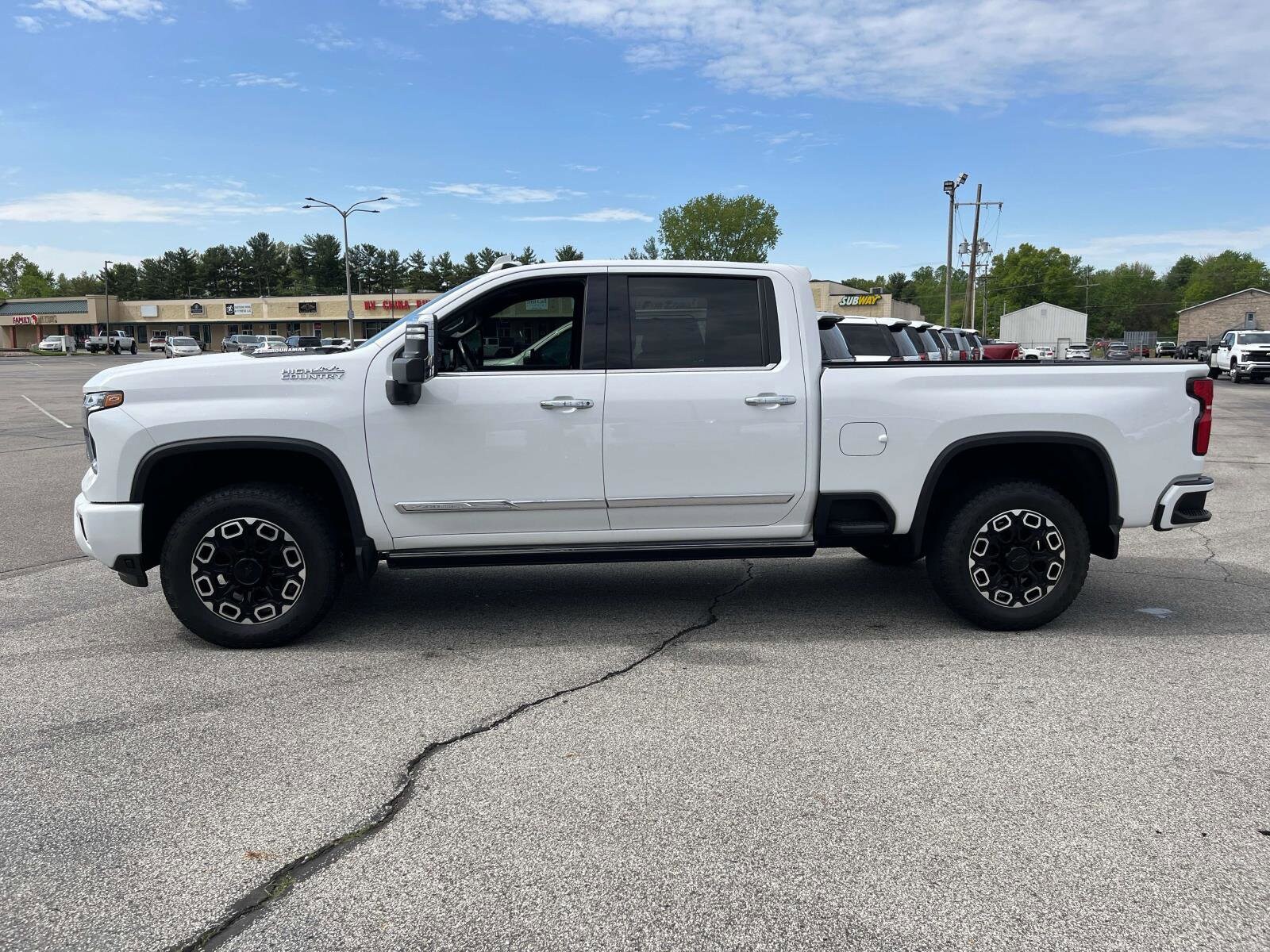 Used 2024 Chevrolet Silverado 2500HD High Country with VIN 1GC4YREY9RF146985 for sale in North Vernon, IN