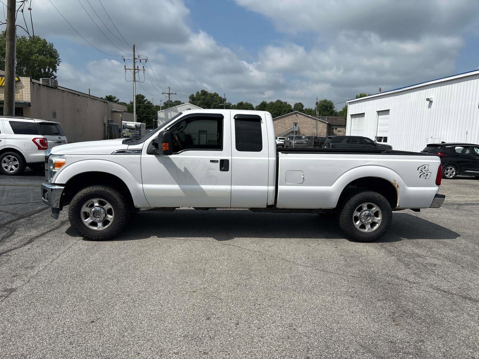 Used 2015 Ford F-250 Super Duty XLT with VIN 1FT7X2B67FED45254 for sale in North Vernon, IN