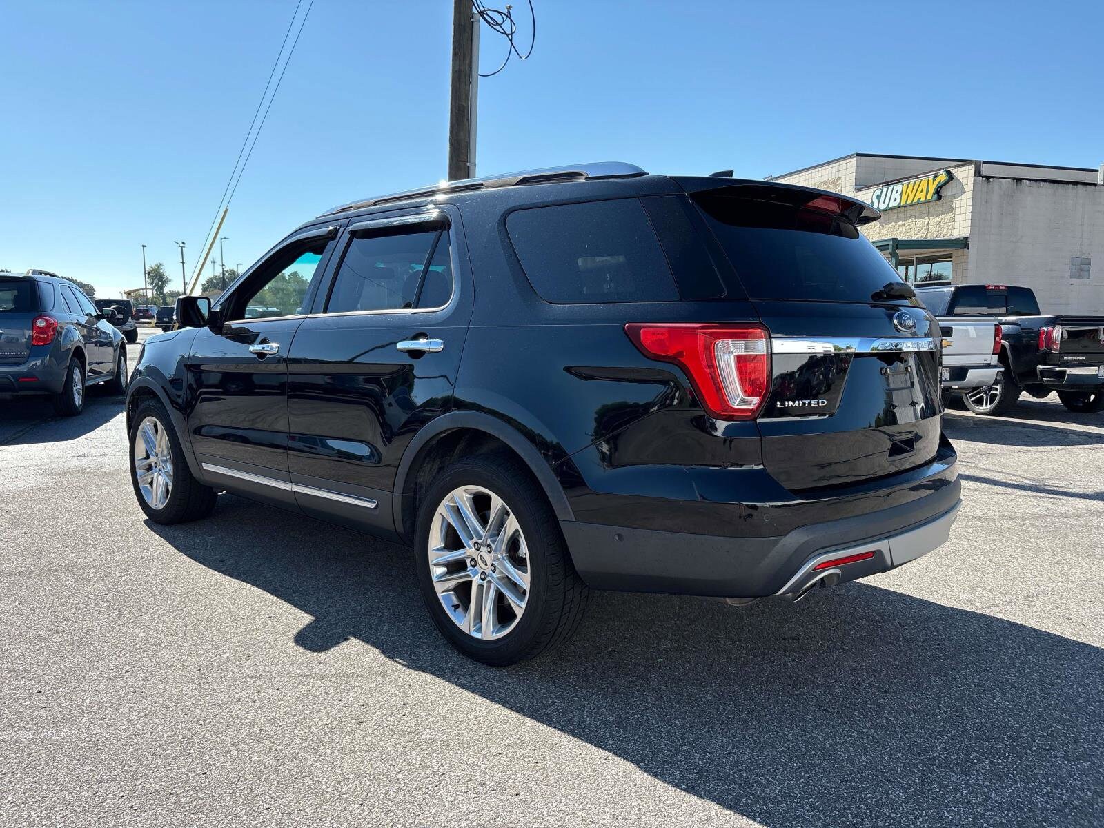 2016 Ford Explorer Limited photo 3