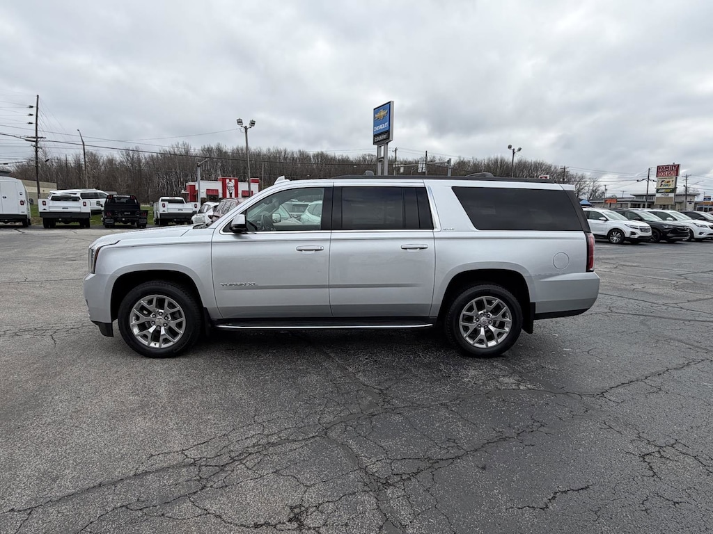 Used 2019 GMC Yukon XL SLE SUV