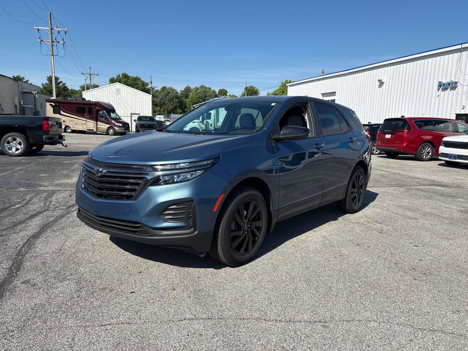 2024 Chevrolet Equinox LS's photo
