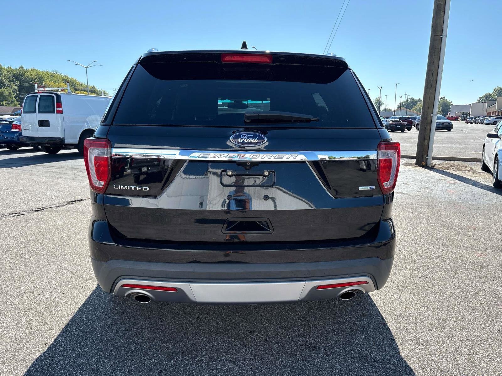 2016 Ford Explorer Limited photo 4