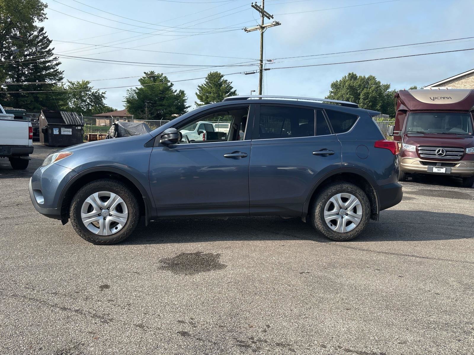Used 2014 Toyota RAV4 LE with VIN JTMBFREV8ED079854 for sale in North Vernon, IN