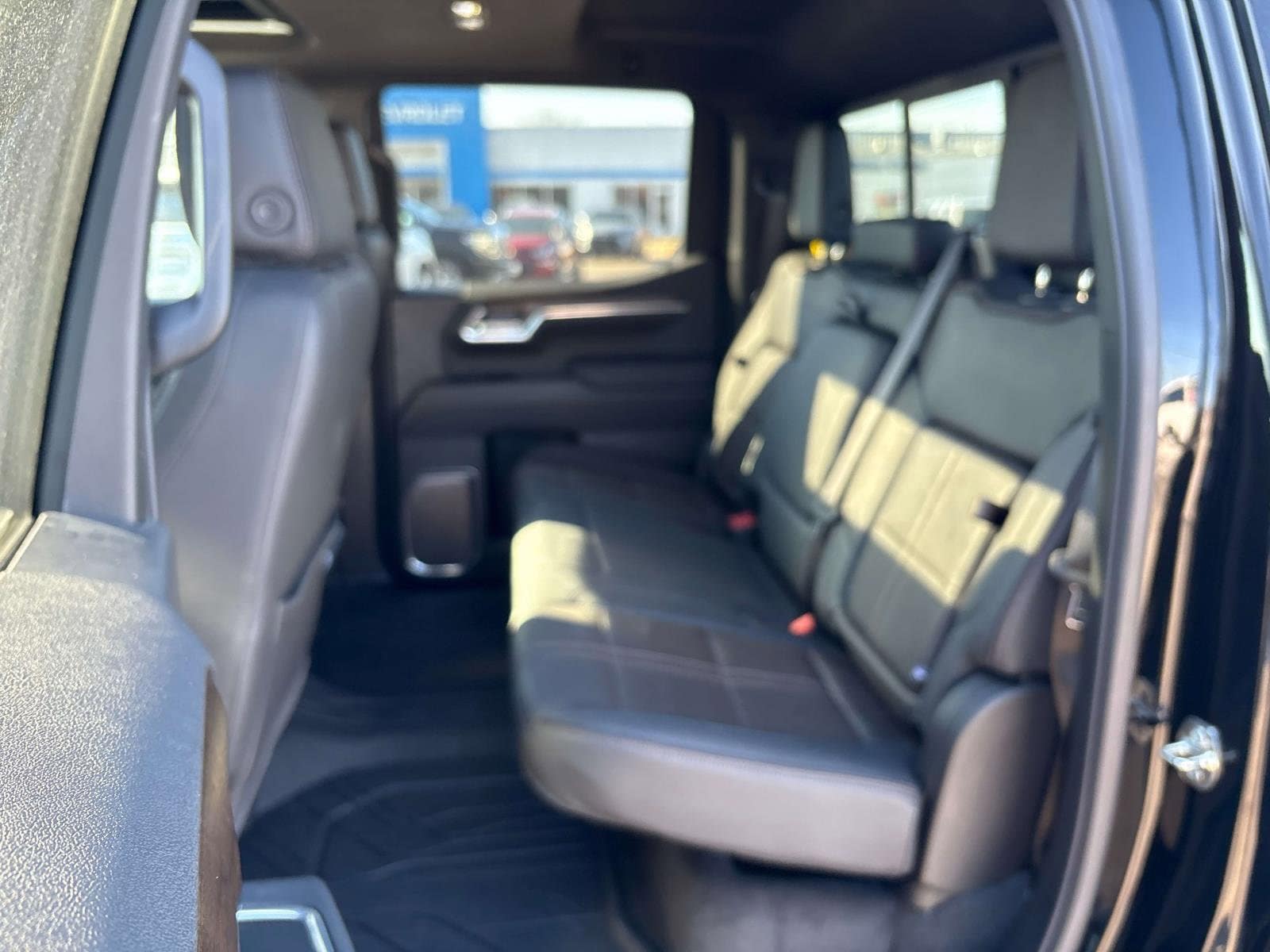 2025 Chevrolet Silverado 1500 High Country - Photo 9