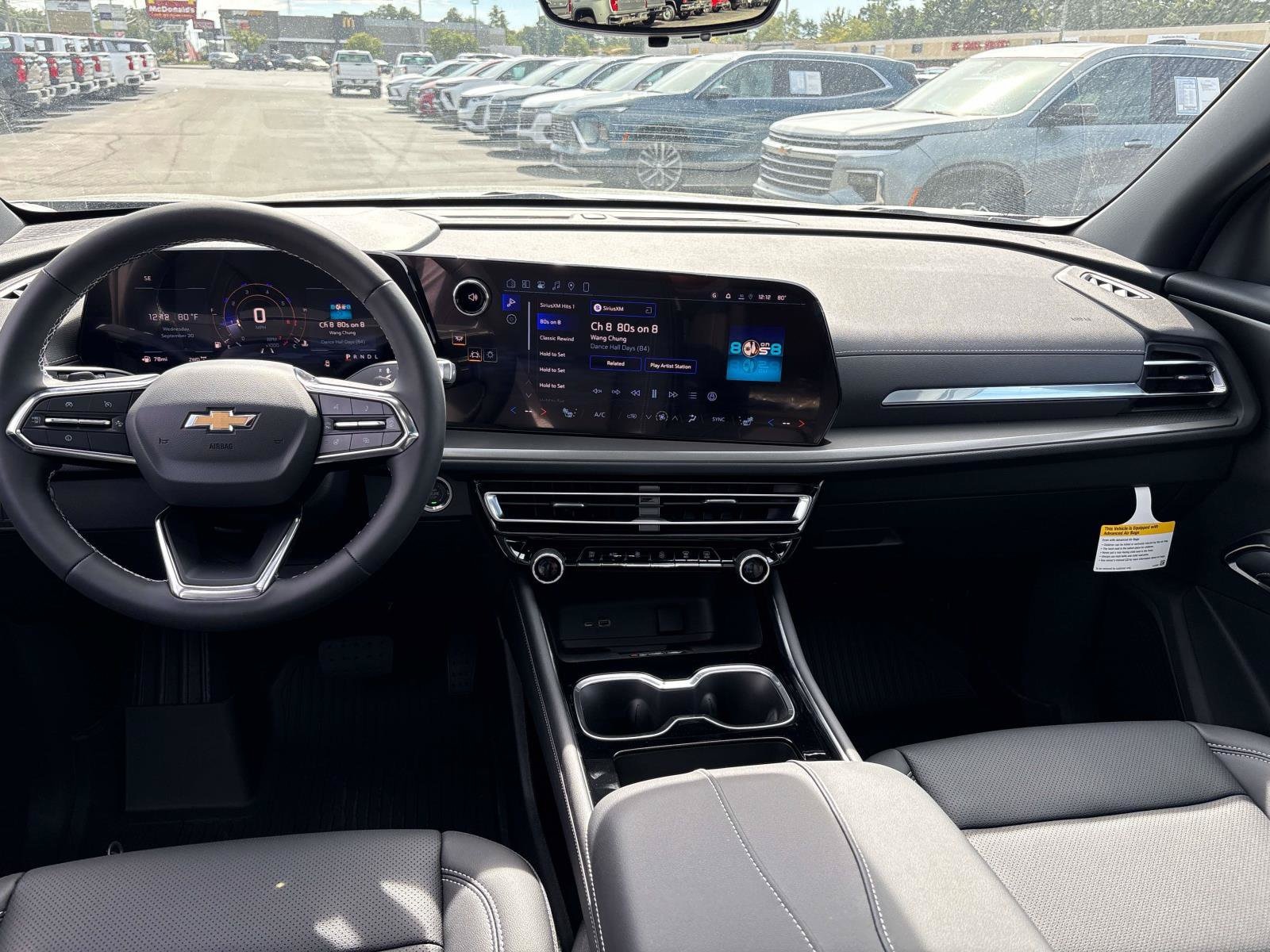2027 Chevrolet Traverse LT - Photo 9
