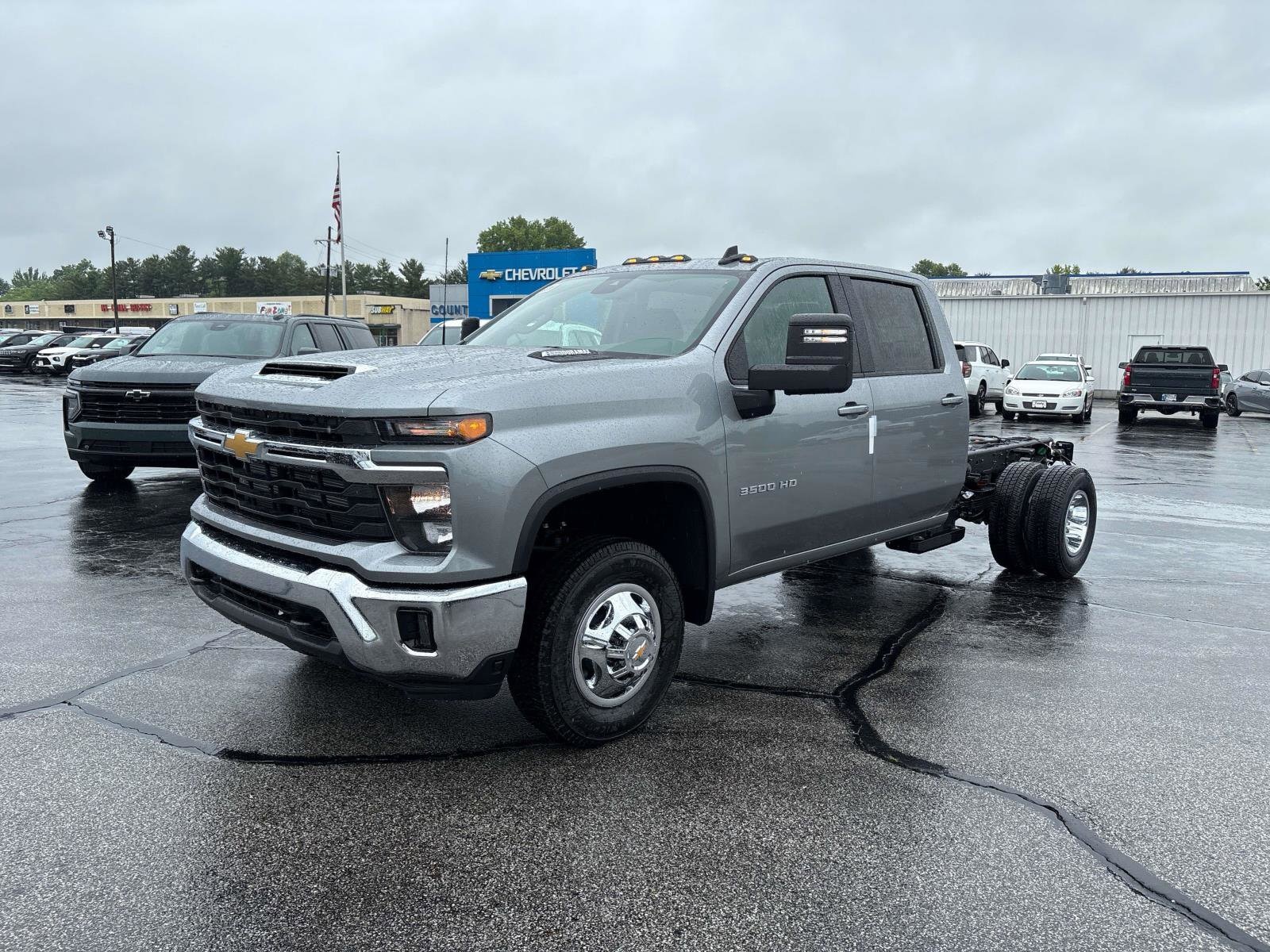 2026 Chevrolet Silverado HD 1LT 4WD Crew Cab 171.5" WB's photo