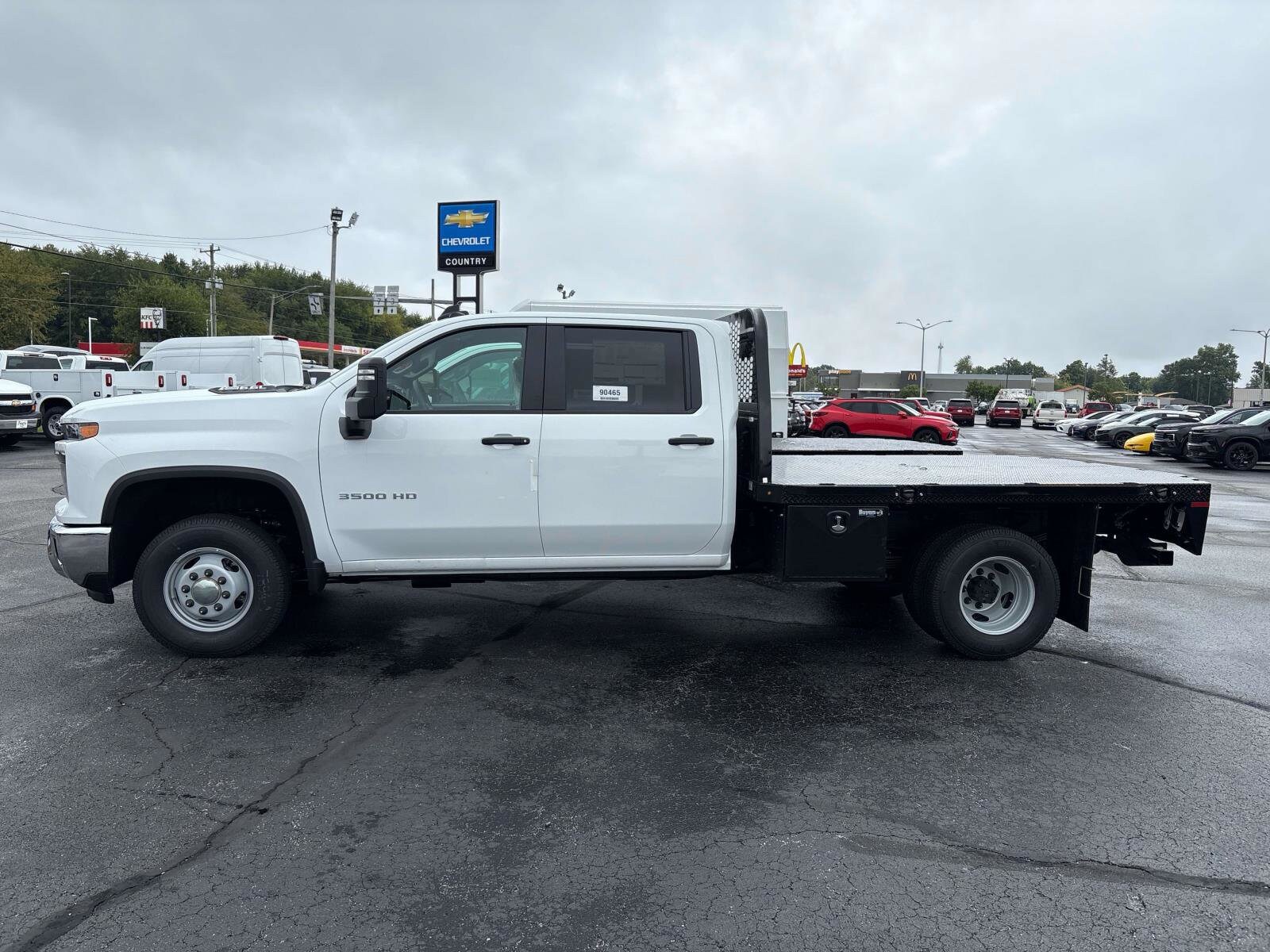 2025 Chevrolet Silverado 3500HD Work Truck photo 2