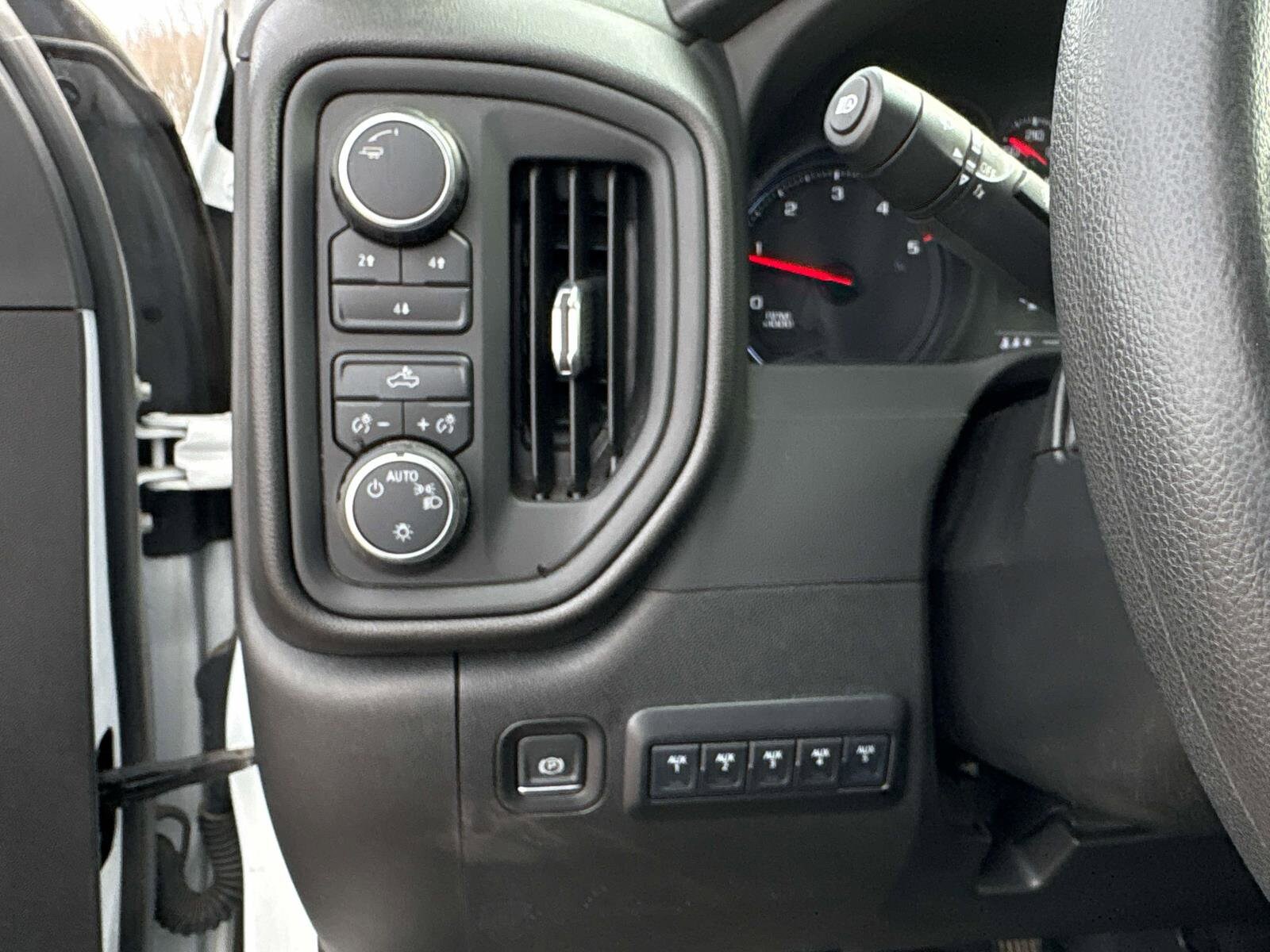2024 Chevrolet Silverado 3500HD Work Truck - Photo 14