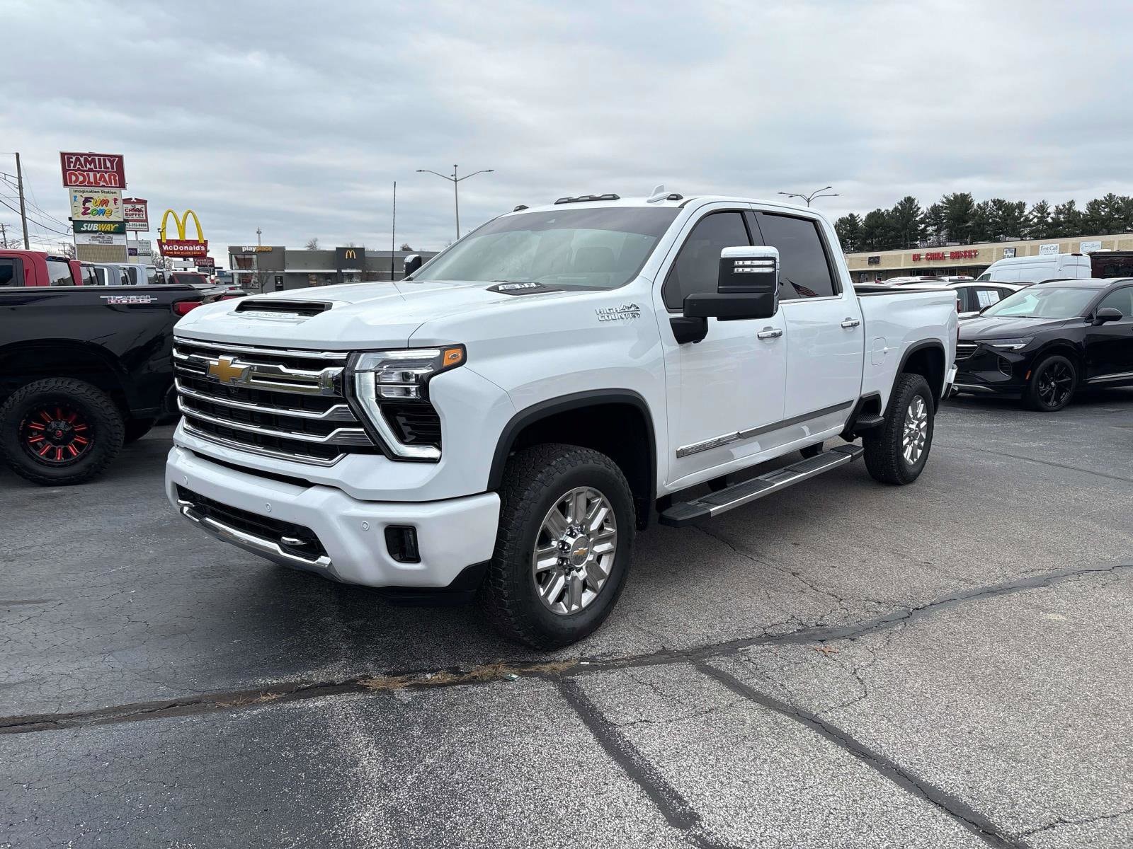 2025 Chevrolet Silverado 2500HD High Country's photo