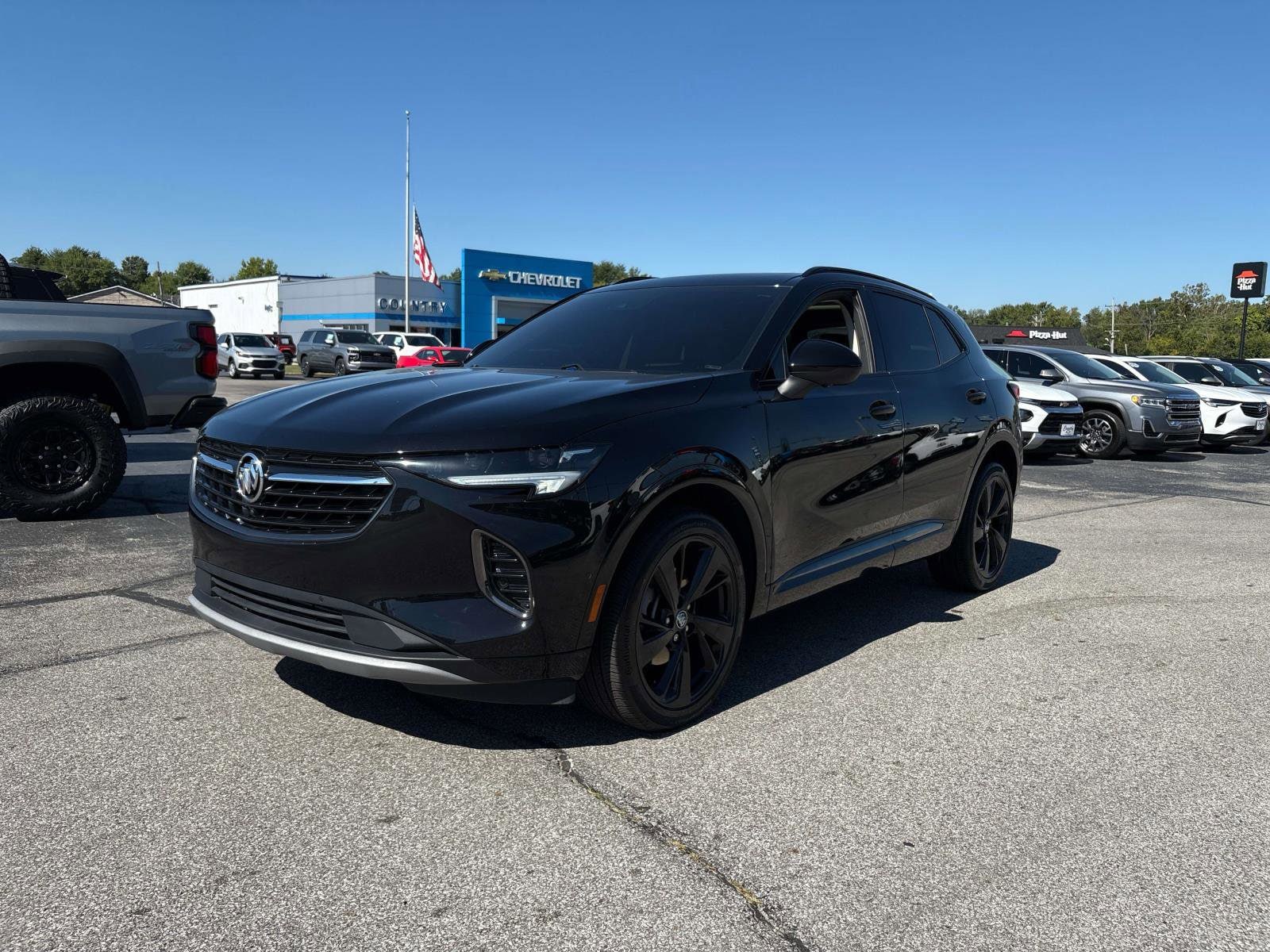 2022 Buick Envision Essence's photo