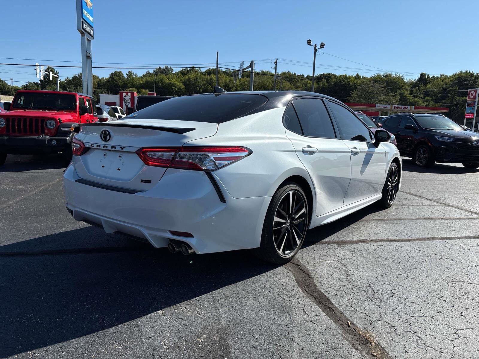 2020 Toyota Camry XSE photo 4