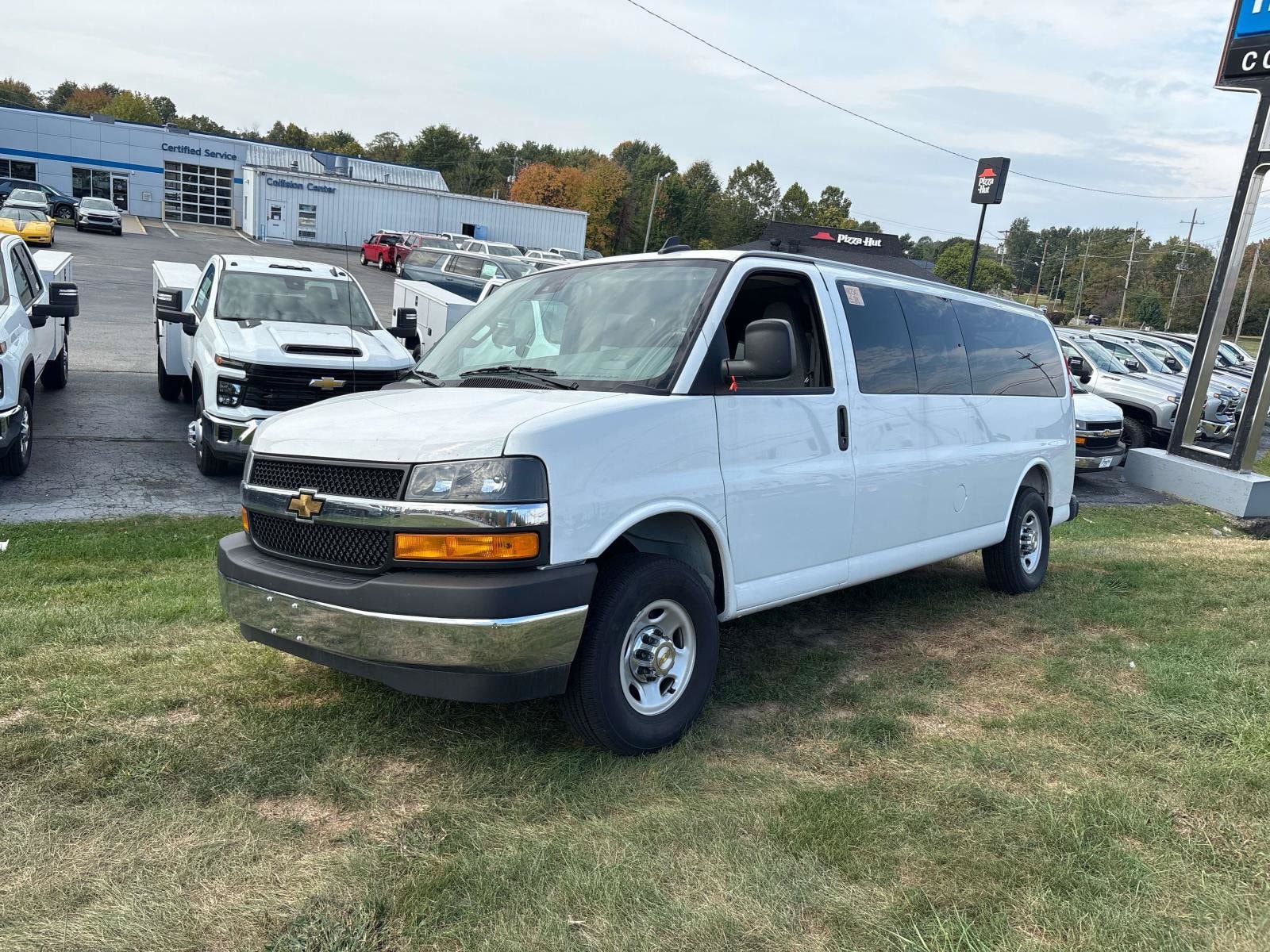 2026 Chevrolet Express Passenger