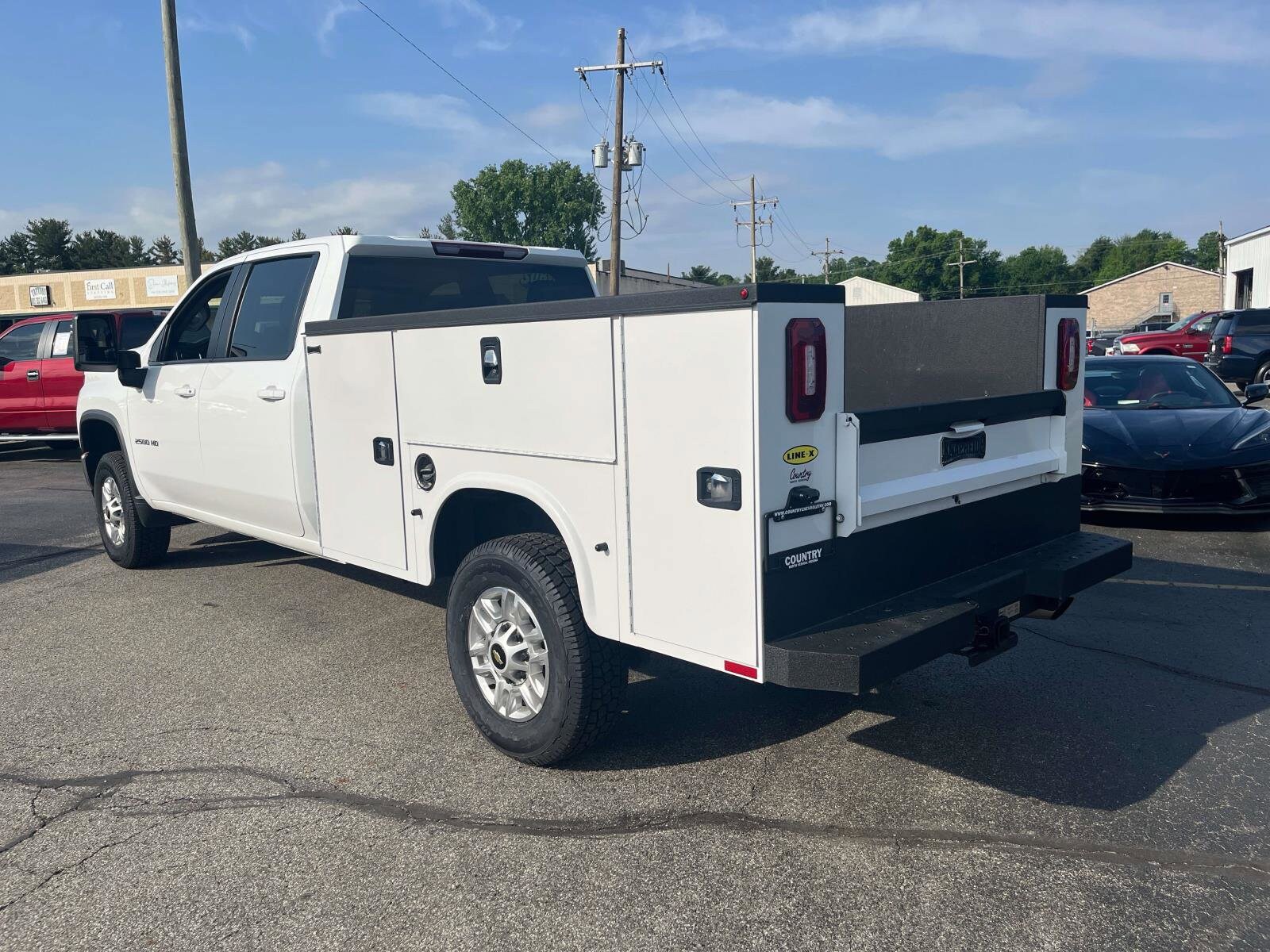 2023 Chevrolet Silverado 2500HD LT photo 3