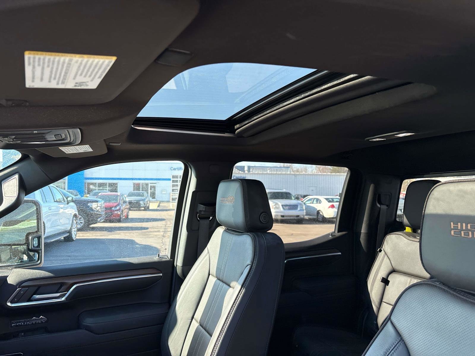 2025 Chevrolet Silverado 1500 High Country - Photo 11