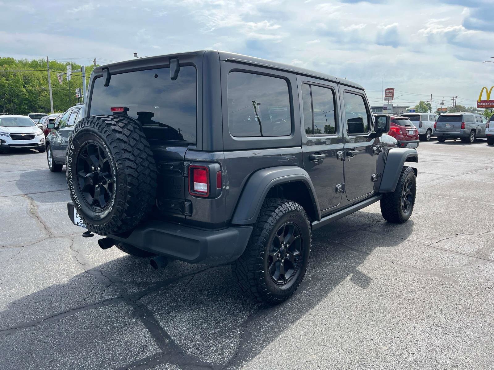 2022 Jeep Wrangler Unlimited Willys photo 4