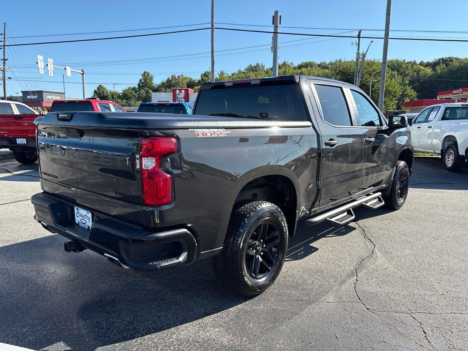 2021 Chevrolet Silverado 1500 Custom Trail Boss photo 4