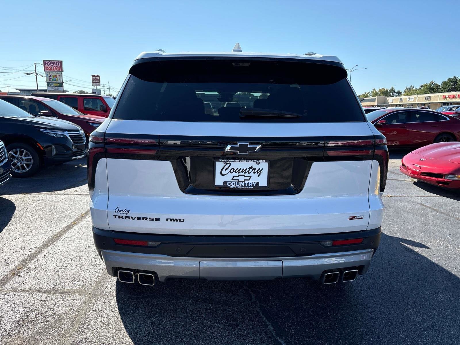 2024 Chevrolet Traverse Z71 photo 3