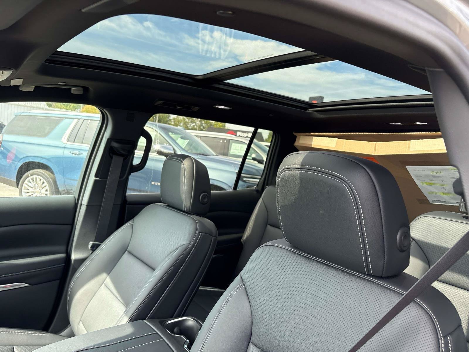 2027 Chevrolet Traverse LT - Photo 12