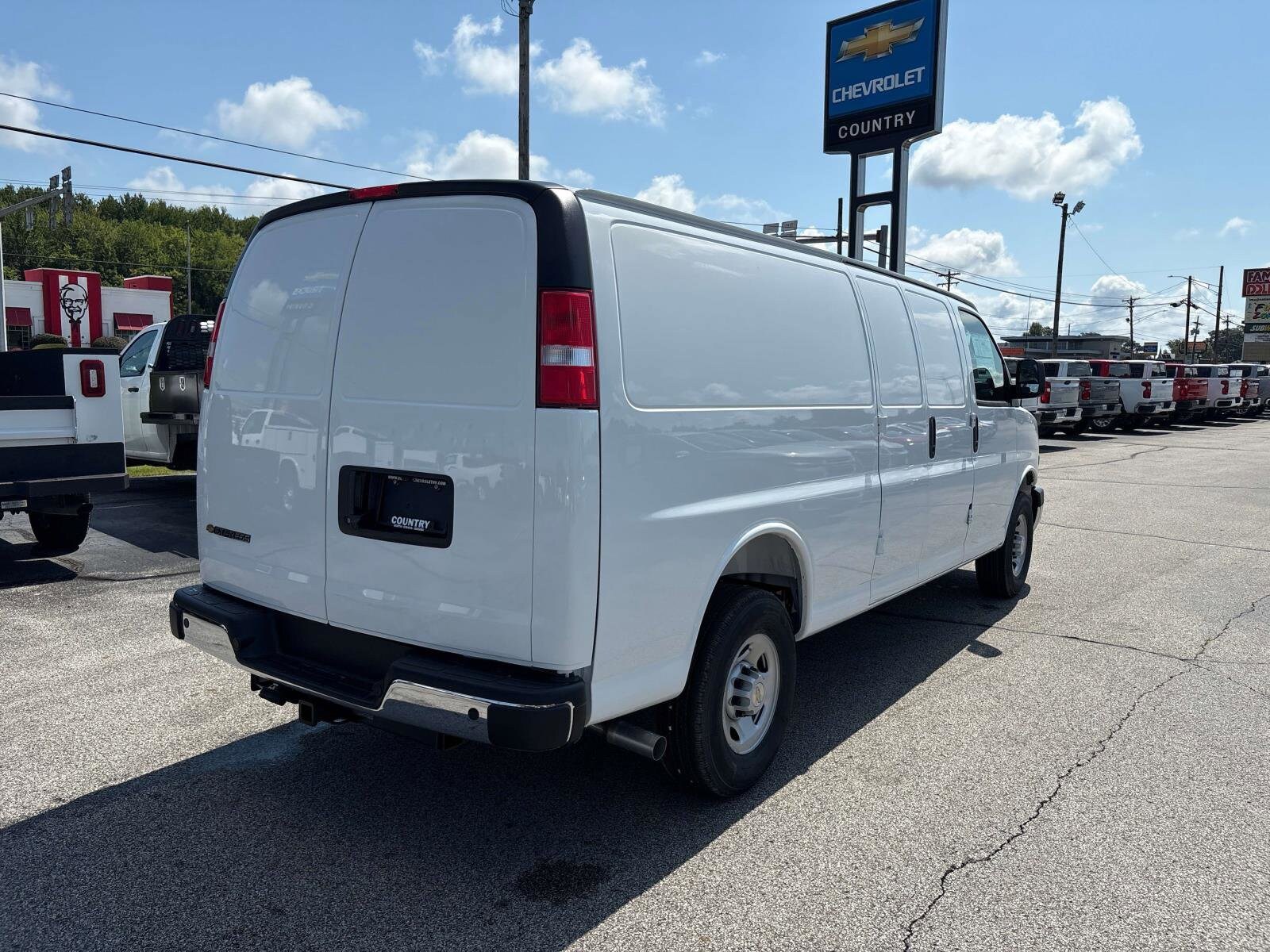 2025 Chevrolet Express Cargo 3500 Van photo 4