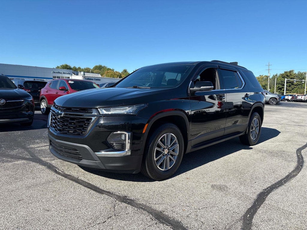 Used 2022 Chevrolet Traverse LT Cloth SUV